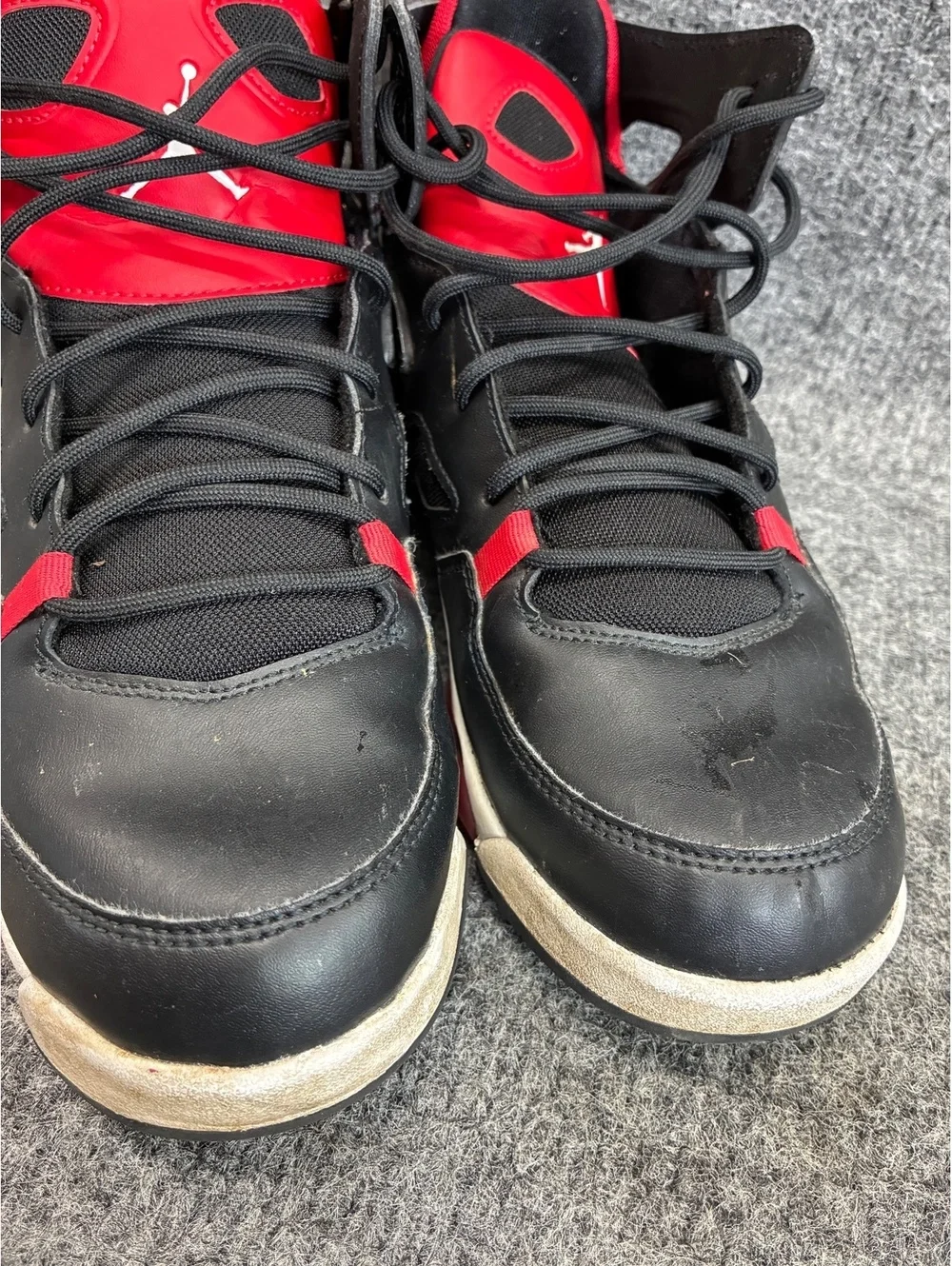 Nike DM1685-006 Air Jordan 6 Retro Black/Red Basketball Shoes Size 7Y Womens 8.5